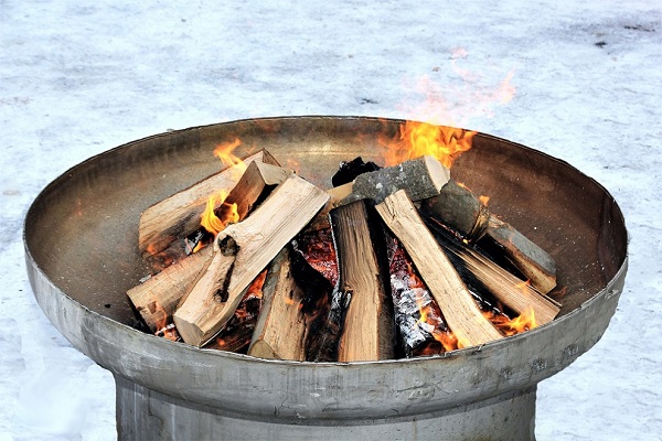 Fire wood in a fire pit not burning